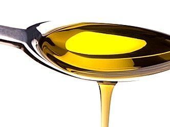 Las consecuencias de verter el aceite doméstico en el fregadero