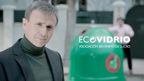 José Mota anima a reciclar vidrio